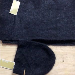 Soft Black Michael Kors Scarf and Beanie